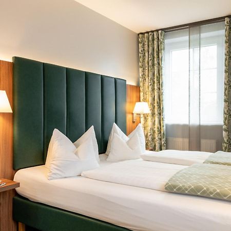 Hotel Goldener Hirsch Bayreuth Exterior photo