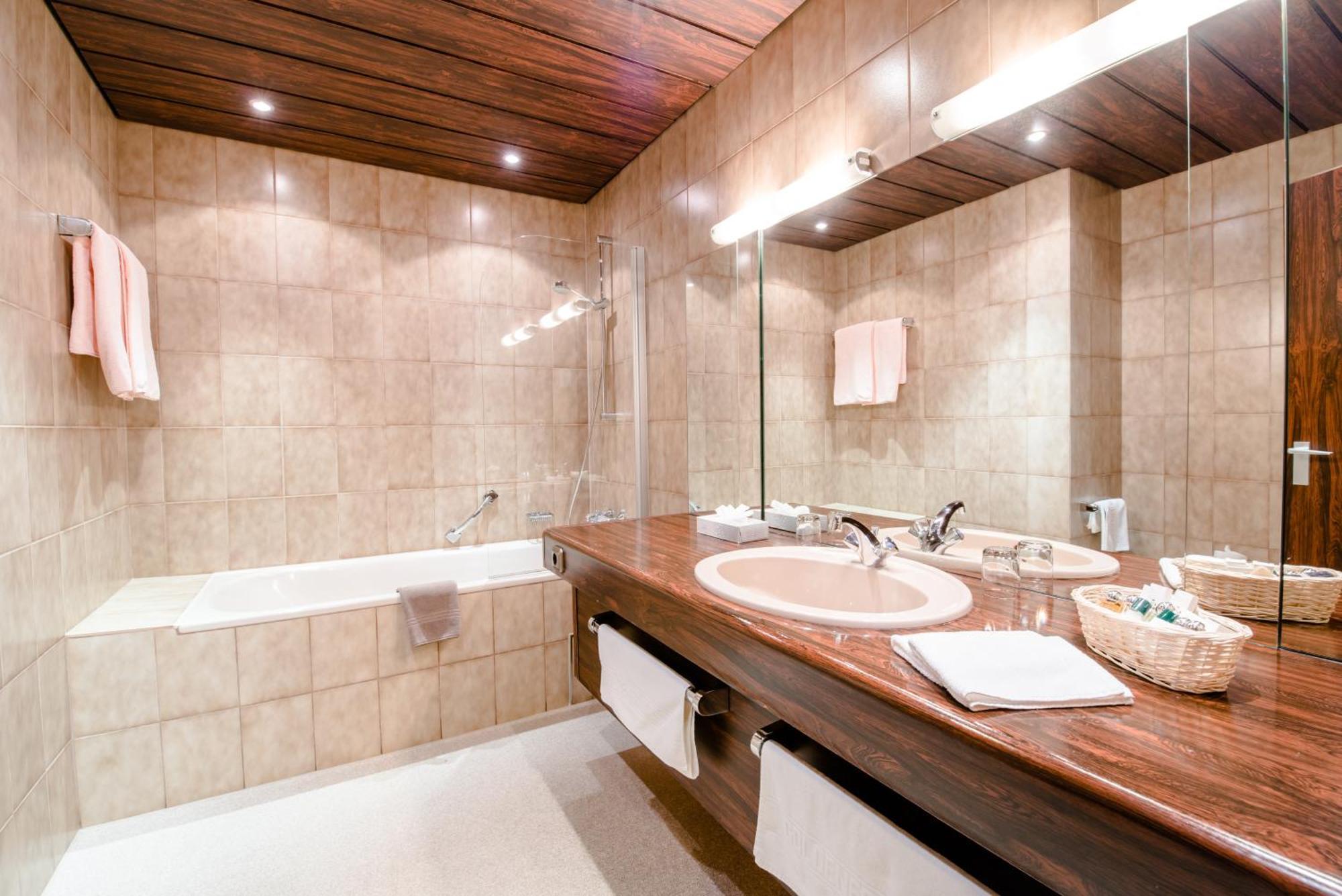 Hotel Goldener Hirsch Bayreuth Room photo