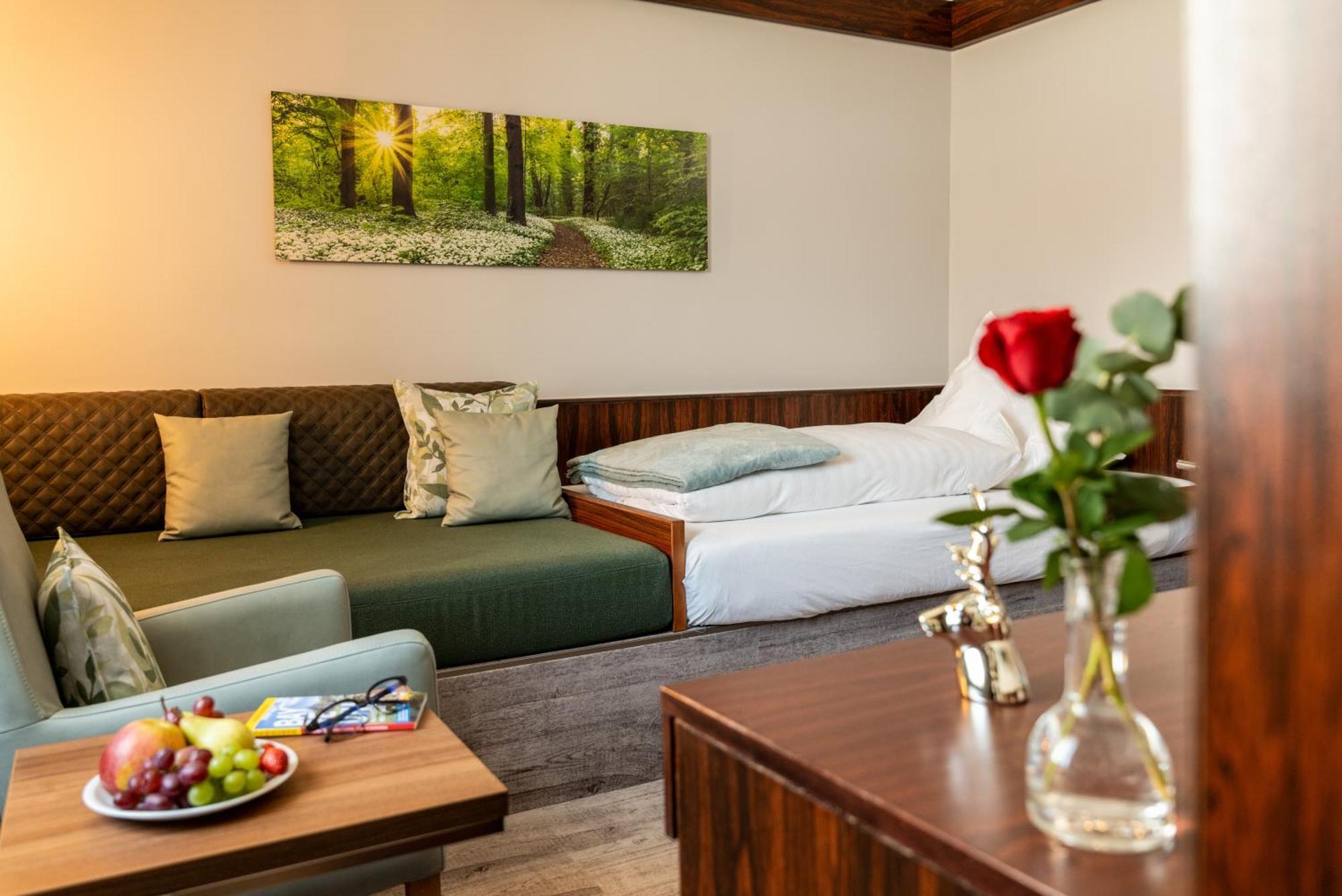 Hotel Goldener Hirsch Bayreuth Exterior photo